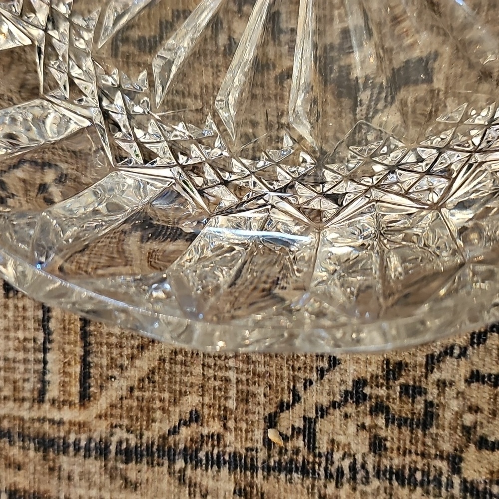 SALE! Vintage Crystal Serving Bowl - Picture 4 of 11